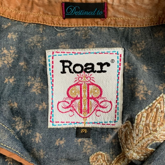 Roar Western Shirt - Picture 2 of 3